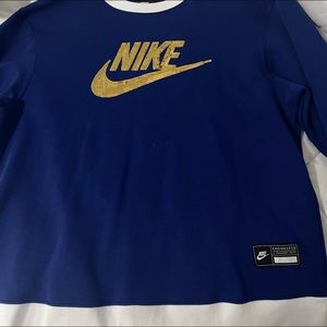 Nike crewneck